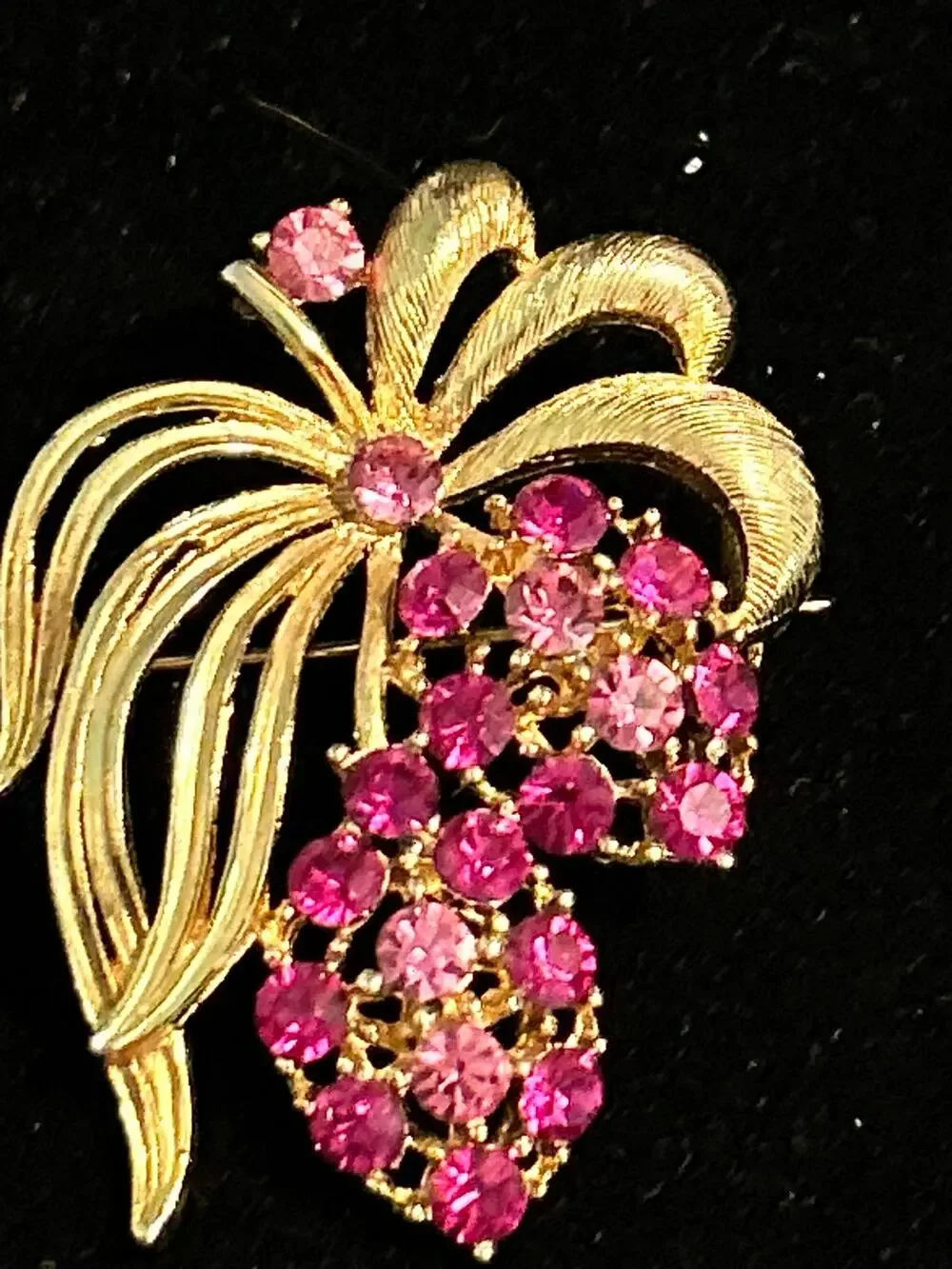 Vintage M Jent M Jenny 1970s Berry Brooch Pink Rhinestone Gold Tone Pin RI